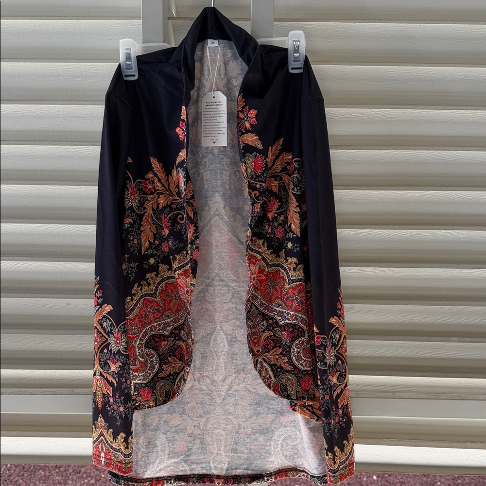 Women’s Black Paisley Open-Front Cardigan - Elegant Floral Print